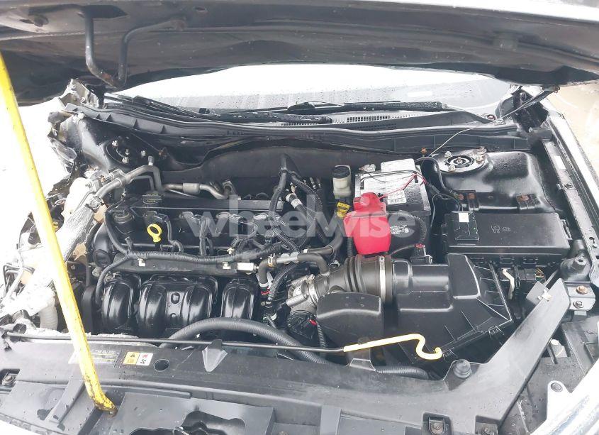 Photo 10 of 2012 Ford Fusion S (VIN 3FAHP0GAXCR204764)