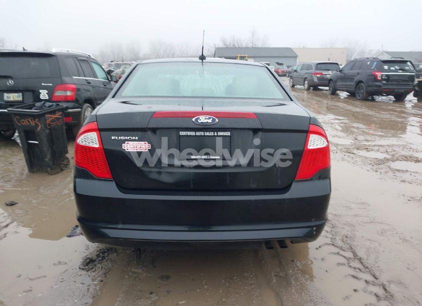 Photo 16 of 2012 Ford Fusion S (VIN 3FAHP0GAXCR204764)