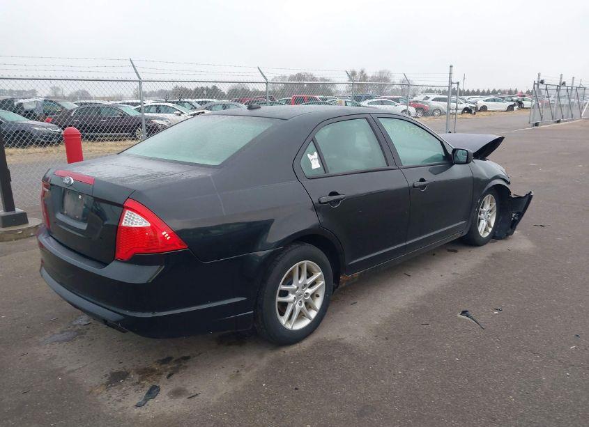 Photo 4 of 2012 Ford Fusion S (VIN 3FAHP0GAXCR259196)