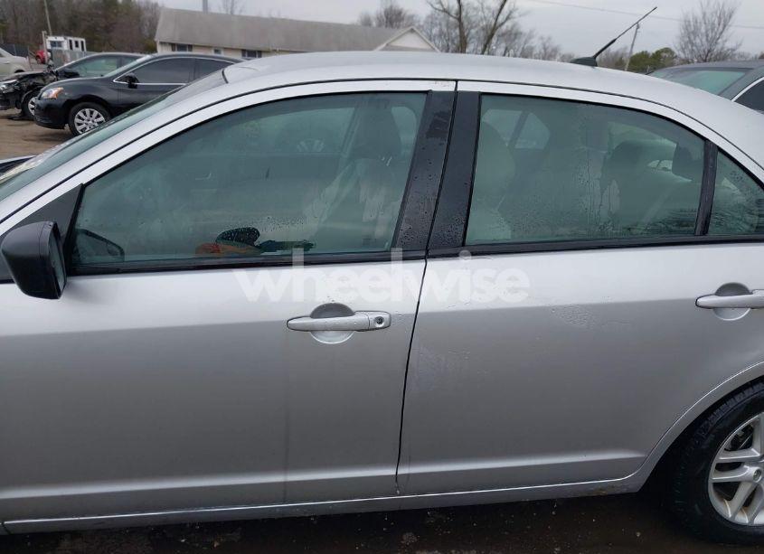 Photo 14 of 2012 Ford Fusion S (VIN 3FAHP0GAXCR331160)