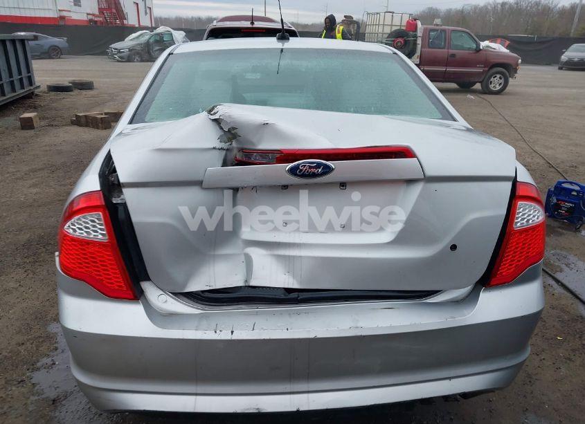 Photo 16 of 2012 Ford Fusion S (VIN 3FAHP0GAXCR331160)
