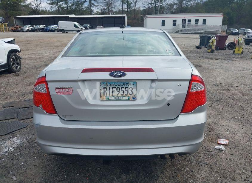 Photo 16 of 2012 Ford Fusion S (VIN 3FAHP0GAXCR336939)
