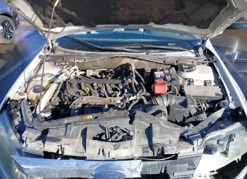 Photo 10 of 2010 Ford Fusion SE (VIN 3FAHP0HA0AR159295)