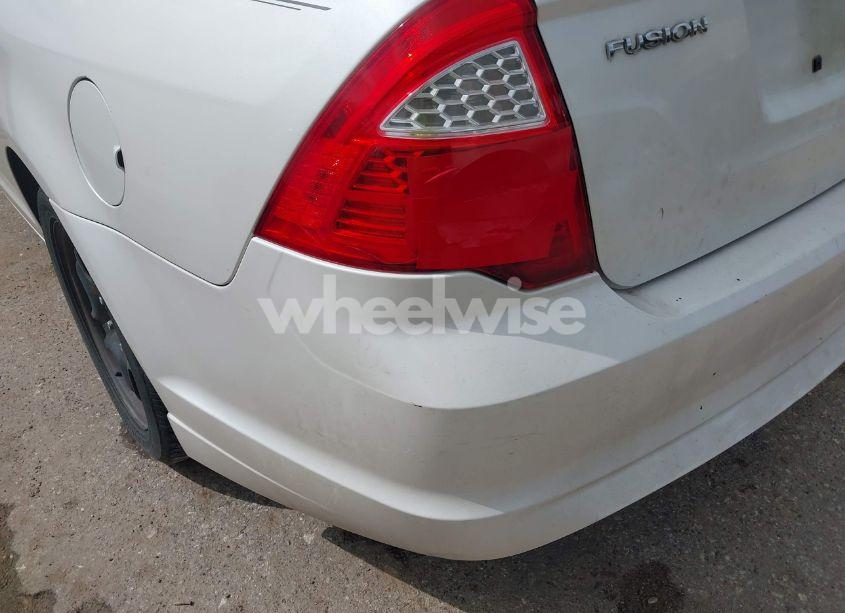 Photo 13 of 2010 Ford Fusion SE (VIN 3FAHP0HA0AR166568)