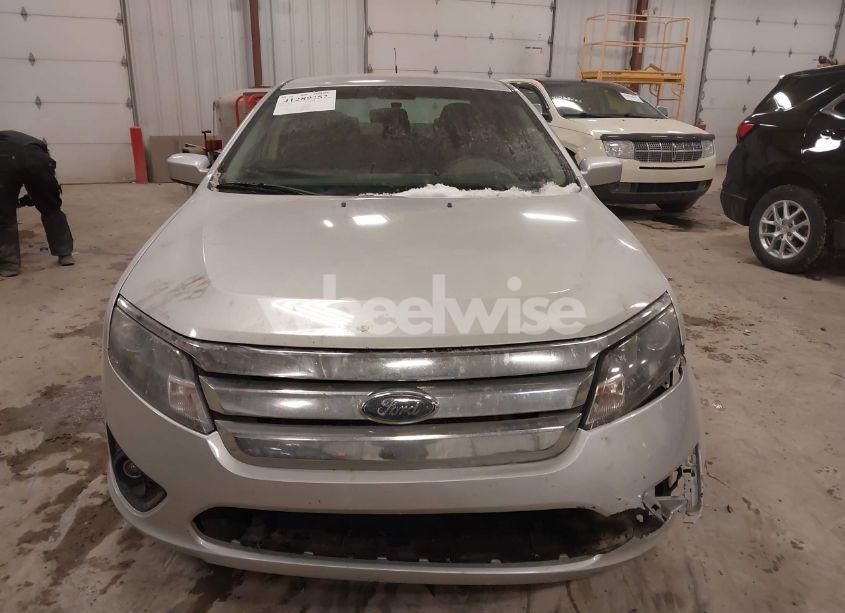 Photo 12 of 2010 Ford Fusion SE (VIN 3FAHP0HA0AR223075)