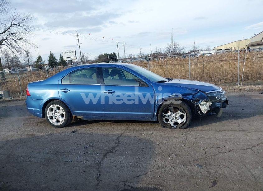 Photo 13 of 2010 Ford Fusion SE (VIN 3FAHP0HA0AR280747)