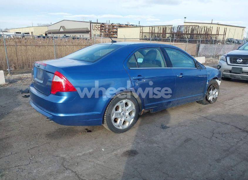 Photo 4 of 2010 Ford Fusion SE (VIN 3FAHP0HA0AR280747)