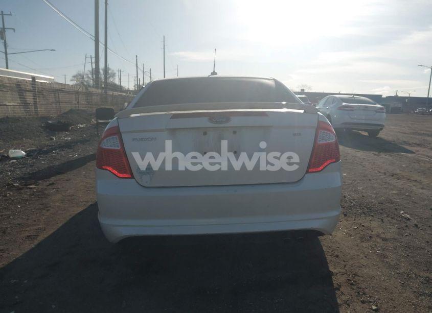 Photo 16 of 2010 Ford Fusion SE (VIN 3FAHP0HA0AR281297)