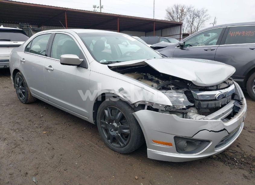 2010 Ford Fusion SE (VIN 3FAHP0HA0AR282319) main photo