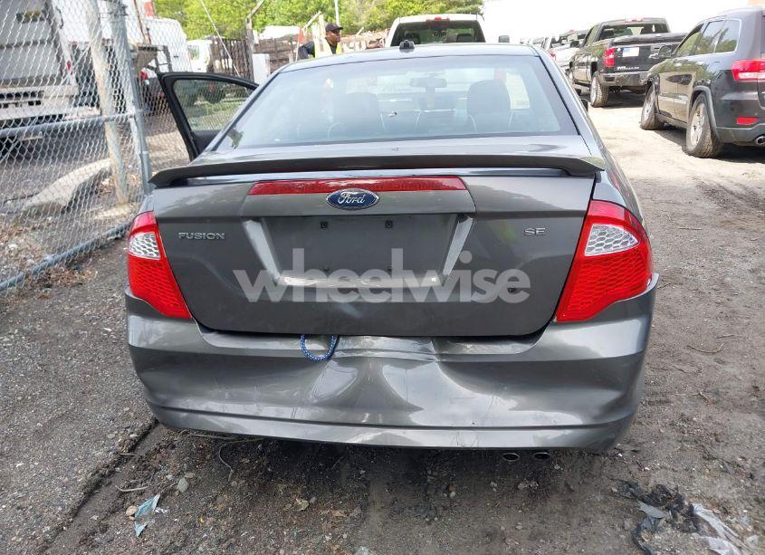 Photo 12 of 2010 Ford Fusion SE (VIN 3FAHP0HA0AR305842)