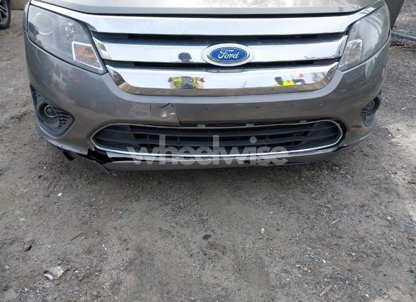 Photo 6 of 2010 Ford Fusion SE (VIN 3FAHP0HA0AR305842)