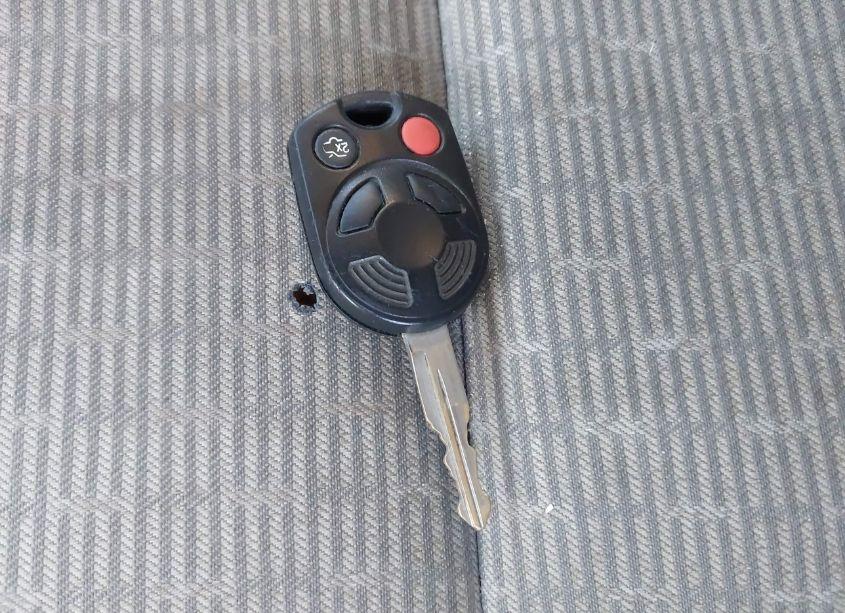 Photo 11 of 2010 Ford Fusion SE (VIN 3FAHP0HA0AR318462)