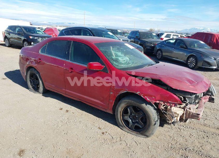 2010 Ford Fusion SE (VIN 3FAHP0HA0AR321457) main photo