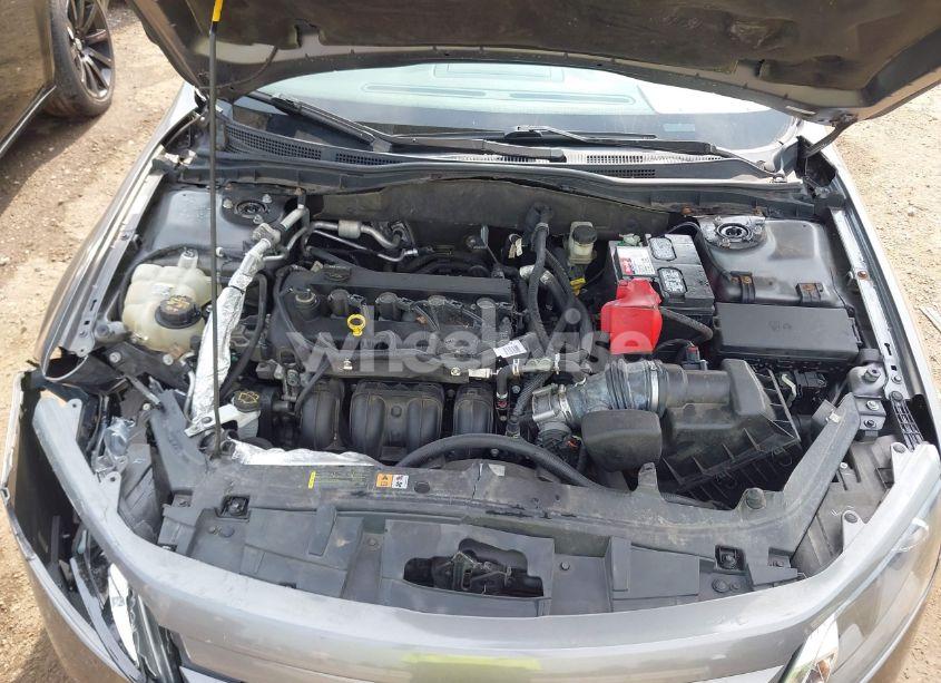 Photo 10 of 2010 Ford Fusion SE (VIN 3FAHP0HA0AR376376)