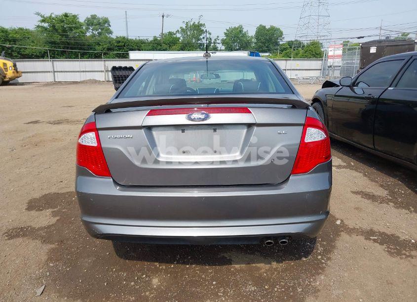 Photo 16 of 2010 Ford Fusion SE (VIN 3FAHP0HA0AR376376)
