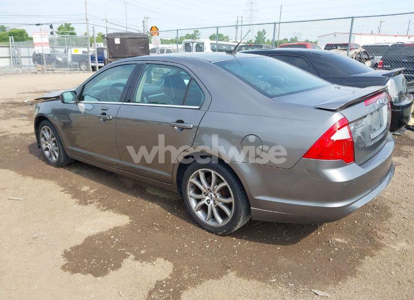 Photo 3 of 2010 Ford Fusion SE (VIN 3FAHP0HA0AR376376)