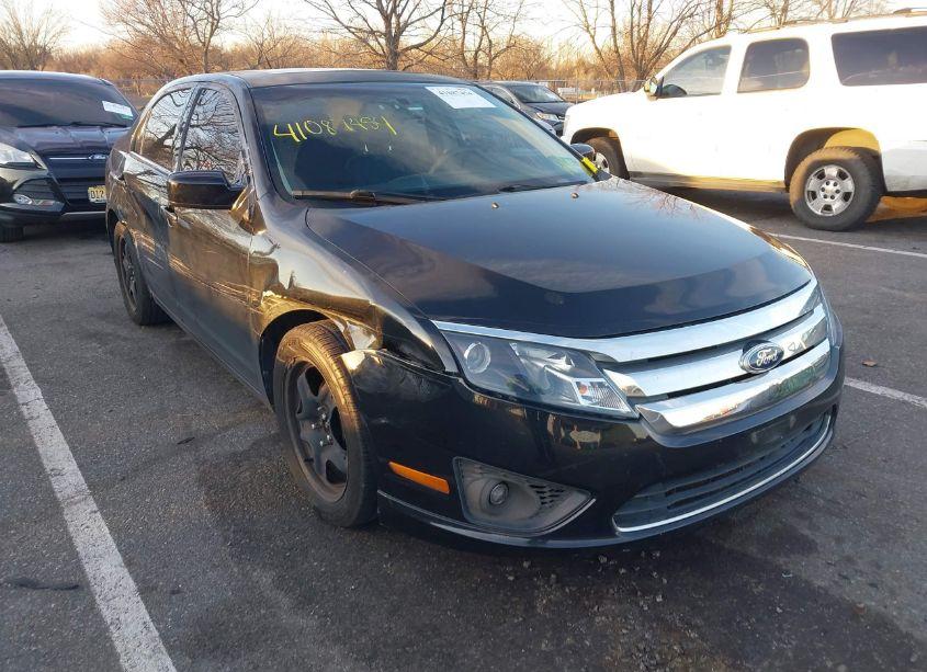 2010 Ford Fusion SE (VIN 3FAHP0HA0AR386714) main photo