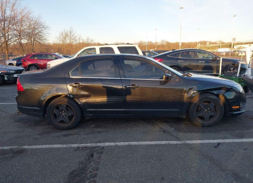 Photo 13 of 2010 Ford Fusion SE (VIN 3FAHP0HA0AR386714)