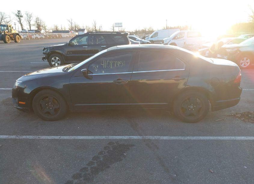 Photo 14 of 2010 Ford Fusion SE (VIN 3FAHP0HA0AR386714)