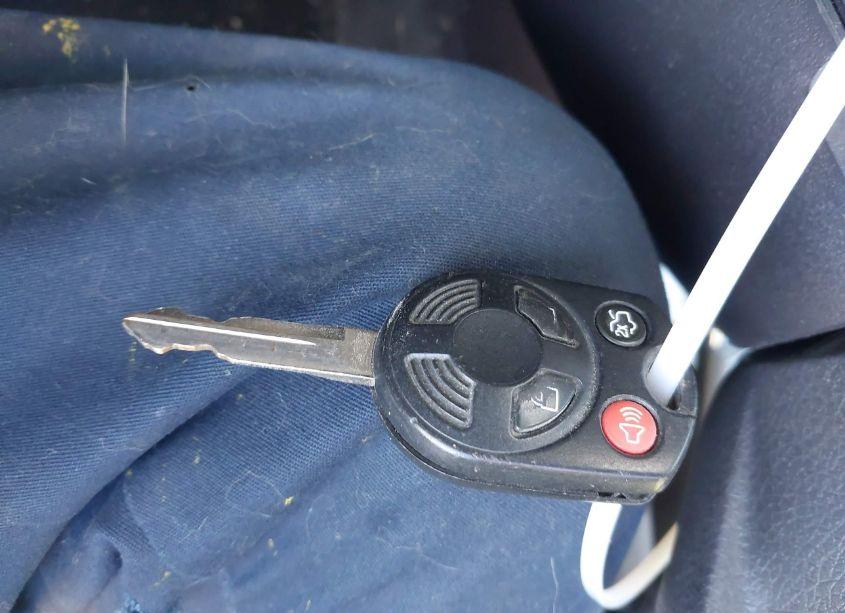 Photo 11 of 2010 Ford Fusion SE (VIN 3FAHP0HA0AR418111)