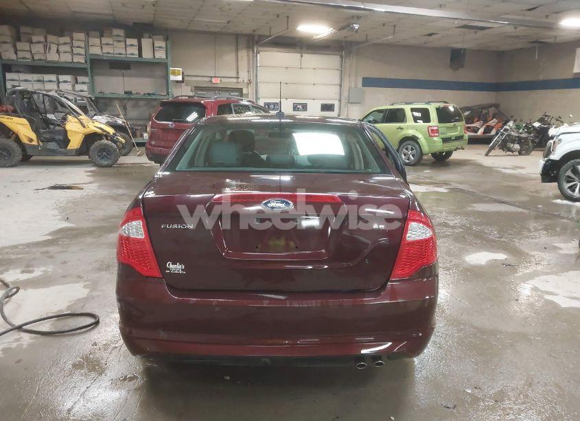 Photo 16 of 2011 Ford Fusion SE (VIN 3FAHP0HA0BR100216)