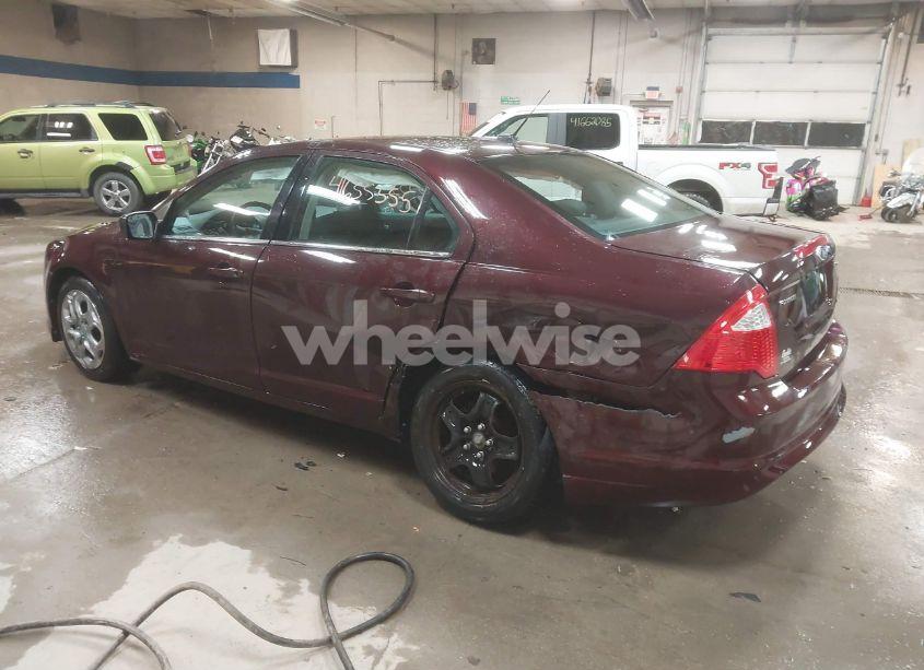 Photo 3 of 2011 Ford Fusion SE (VIN 3FAHP0HA0BR100216)