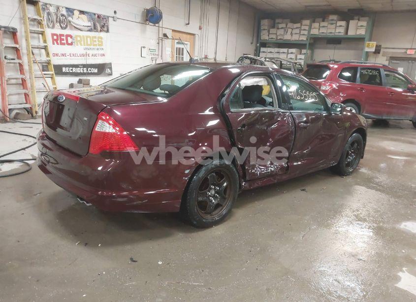 Photo 4 of 2011 Ford Fusion SE (VIN 3FAHP0HA0BR100216)