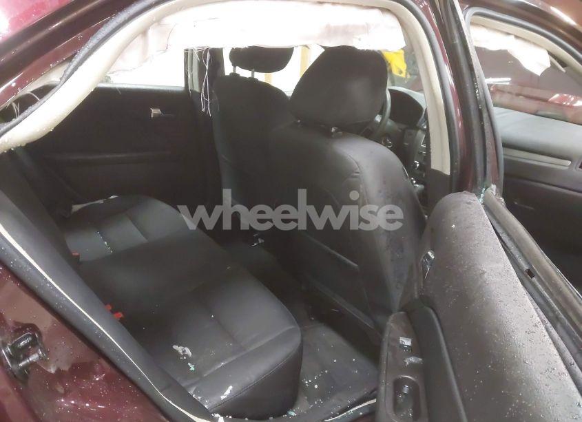 Photo 8 of 2011 Ford Fusion SE (VIN 3FAHP0HA0BR100216)