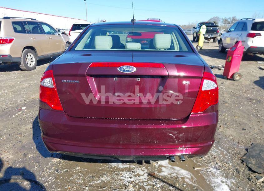 Photo 16 of 2011 Ford Fusion SE (VIN 3FAHP0HA0BR102807)