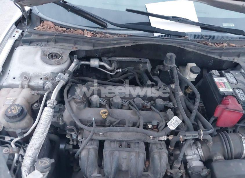 Photo 10 of 2011 Ford Fusion SE (VIN 3FAHP0HA0BR110549)