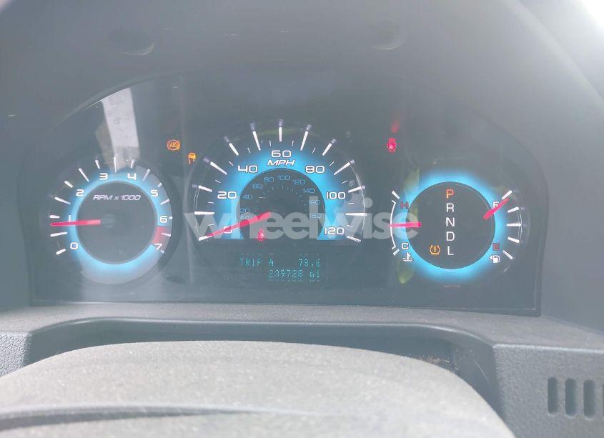 Photo 7 of 2011 Ford Fusion SE (VIN 3FAHP0HA0BR124760)