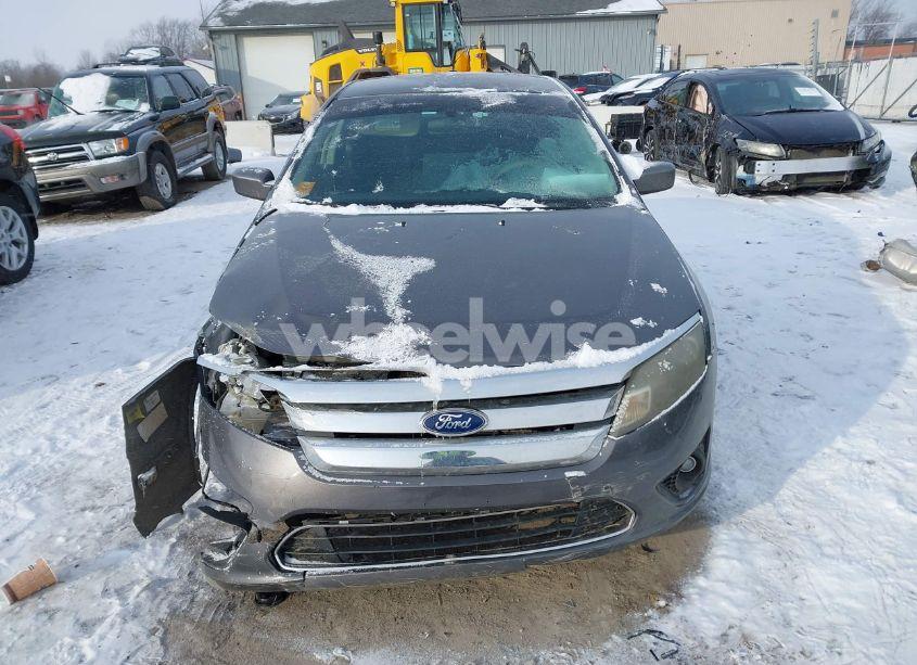 Photo 12 of 2011 Ford Fusion SE (VIN 3FAHP0HA0BR147651)