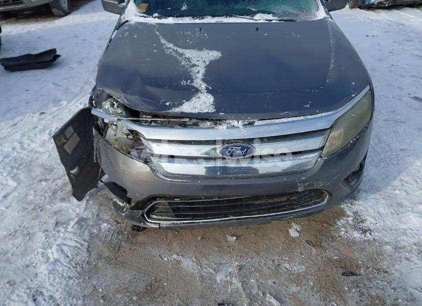 Photo 6 of 2011 Ford Fusion SE (VIN 3FAHP0HA0BR147651)