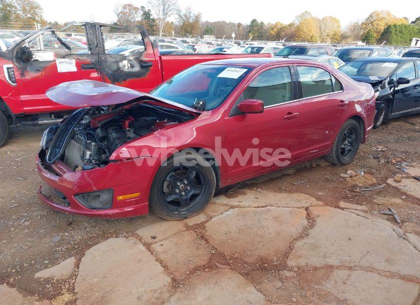 Photo 2 of 2011 Ford Fusion SE (VIN 3FAHP0HA0BR164336)