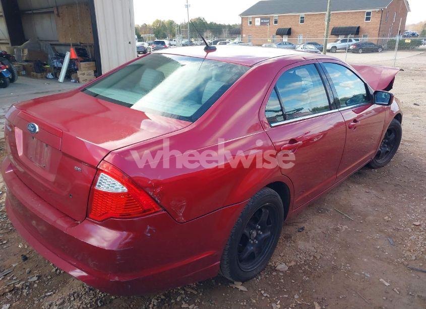 Photo 4 of 2011 Ford Fusion SE (VIN 3FAHP0HA0BR164336)