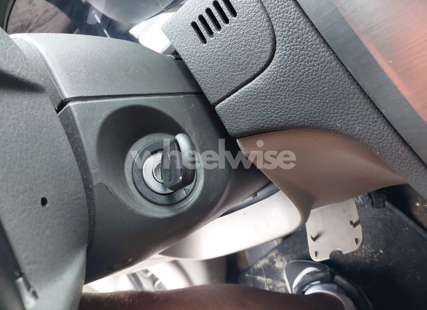 Photo 11 of 2011 Ford Fusion SE (VIN 3FAHP0HA0BR173750)