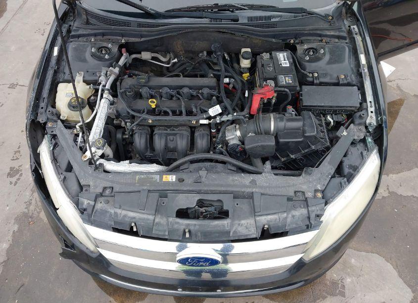 Photo 10 of 2011 Ford Fusion SE (VIN 3FAHP0HA0BR201014)