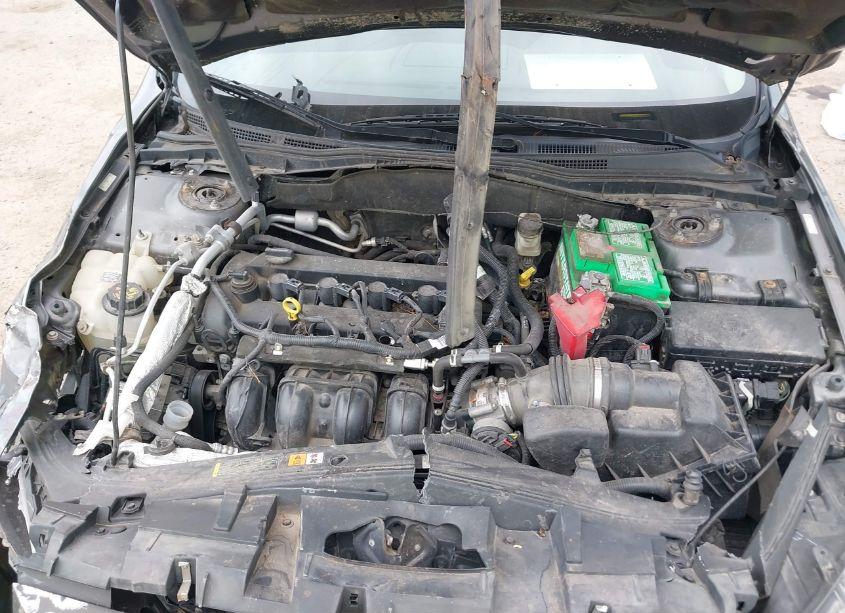 Photo 10 of 2011 Ford Fusion SE (VIN 3FAHP0HA0BR212935)