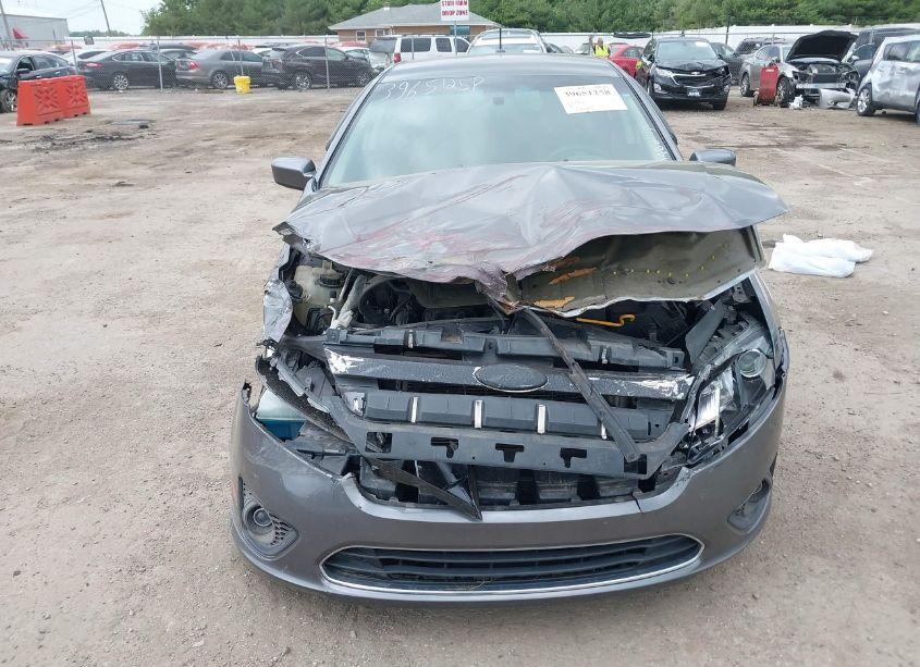 Photo 11 of 2011 Ford Fusion SE (VIN 3FAHP0HA0BR212935)