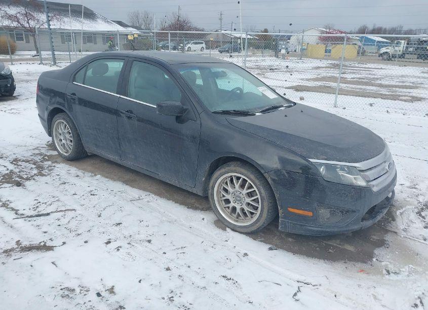 2011 Ford Fusion SE (VIN 3FAHP0HA0BR213888) main photo