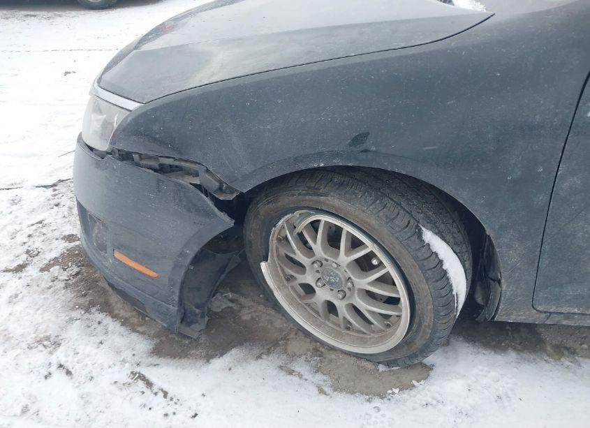 Photo 6 of 2011 Ford Fusion SE (VIN 3FAHP0HA0BR213888)