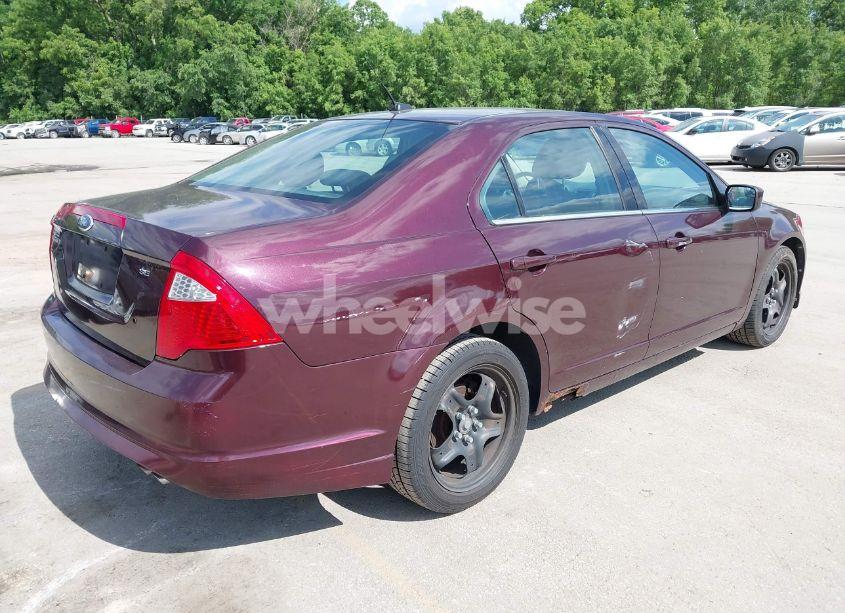 Photo 4 of 2011 Ford Fusion SE (VIN 3FAHP0HA0BR229430)
