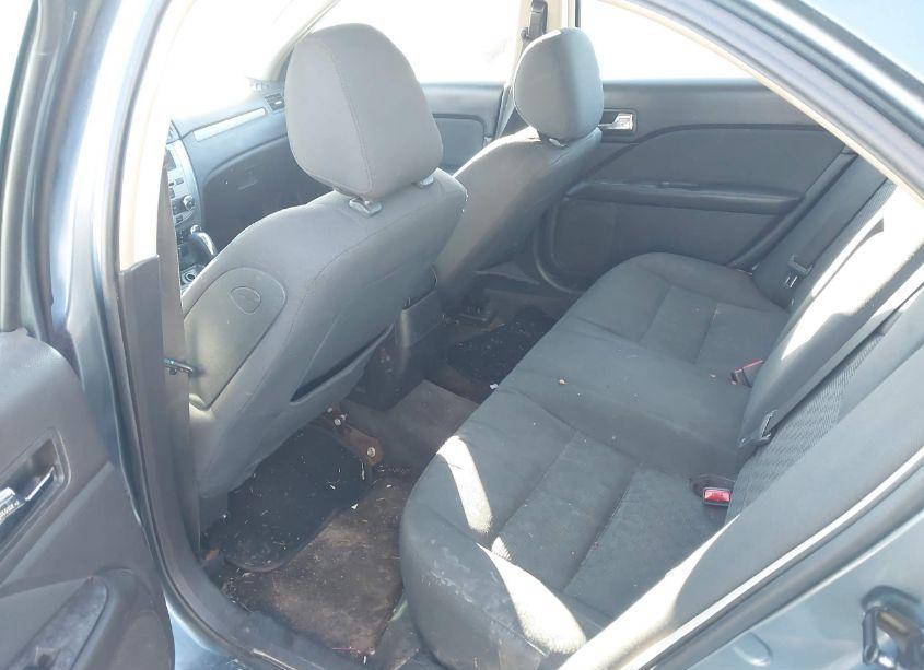 Photo 8 of 2011 Ford Fusion SE (VIN 3FAHP0HA0BR249449)