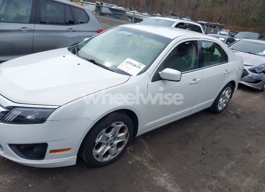 Photo 6 of 2011 Ford Fusion SE (VIN 3FAHP0HA0BR283360)