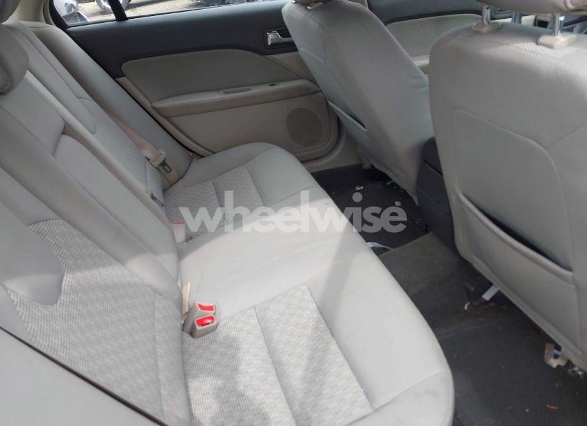 Photo 8 of 2011 Ford Fusion SE (VIN 3FAHP0HA0BR283360)