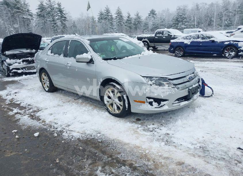 2012 Ford Fusion SE (VIN 3FAHP0HA0CR111993) main photo