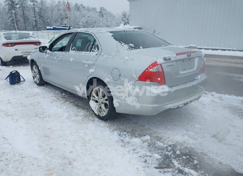 Photo 3 of 2012 Ford Fusion SE (VIN 3FAHP0HA0CR111993)