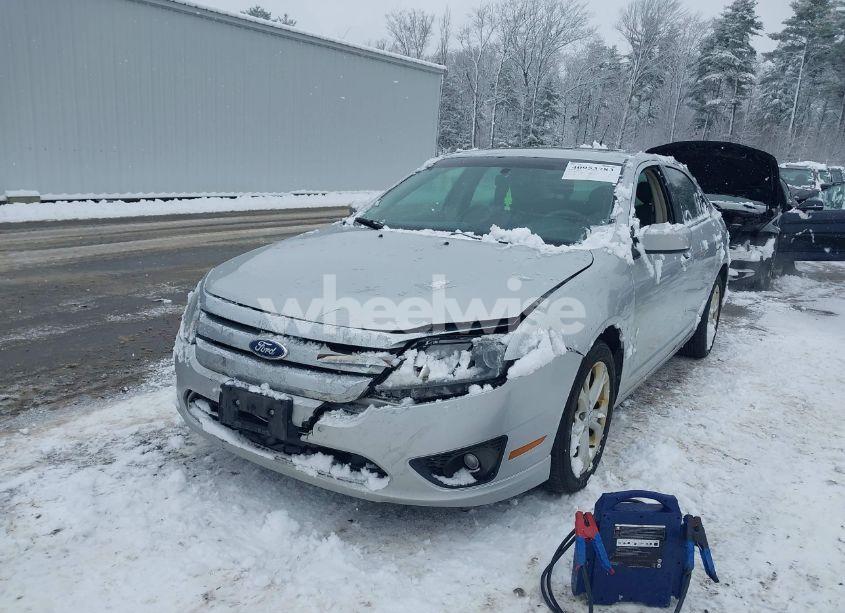 Photo 6 of 2012 Ford Fusion SE (VIN 3FAHP0HA0CR111993)