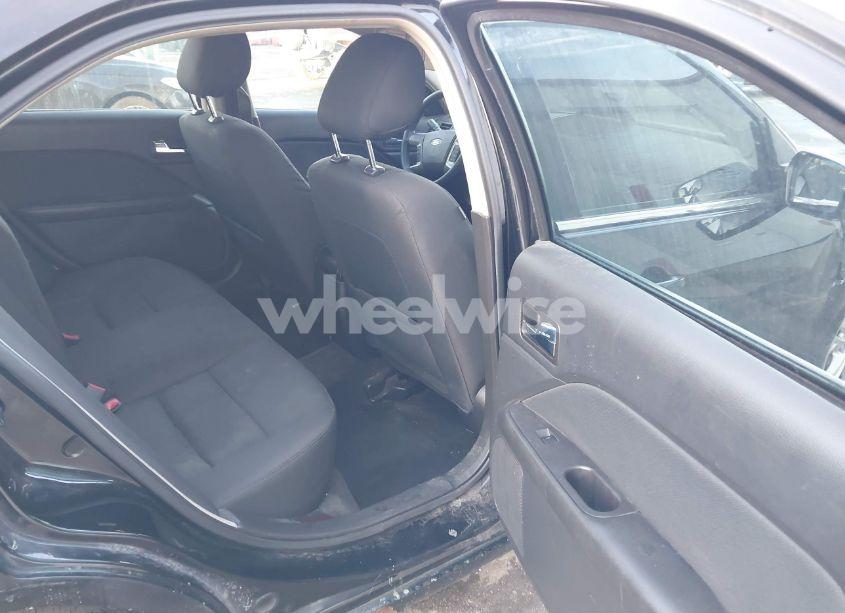 Photo 8 of 2012 Ford Fusion SE (VIN 3FAHP0HA0CR122590)