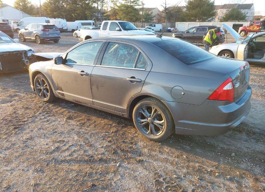 Photo 3 of 2012 Ford Fusion SE (VIN 3FAHP0HA0CR134366)